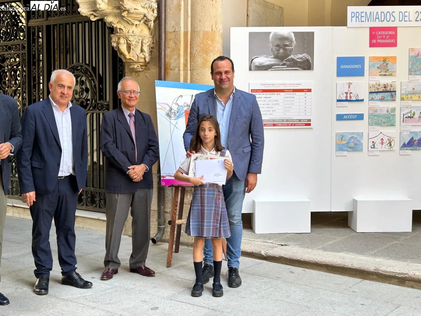 El talento de casi 1.000 escolares salmantinos inunda de color el Patio de La Salina | FOTOS: Elena Rodríguez 