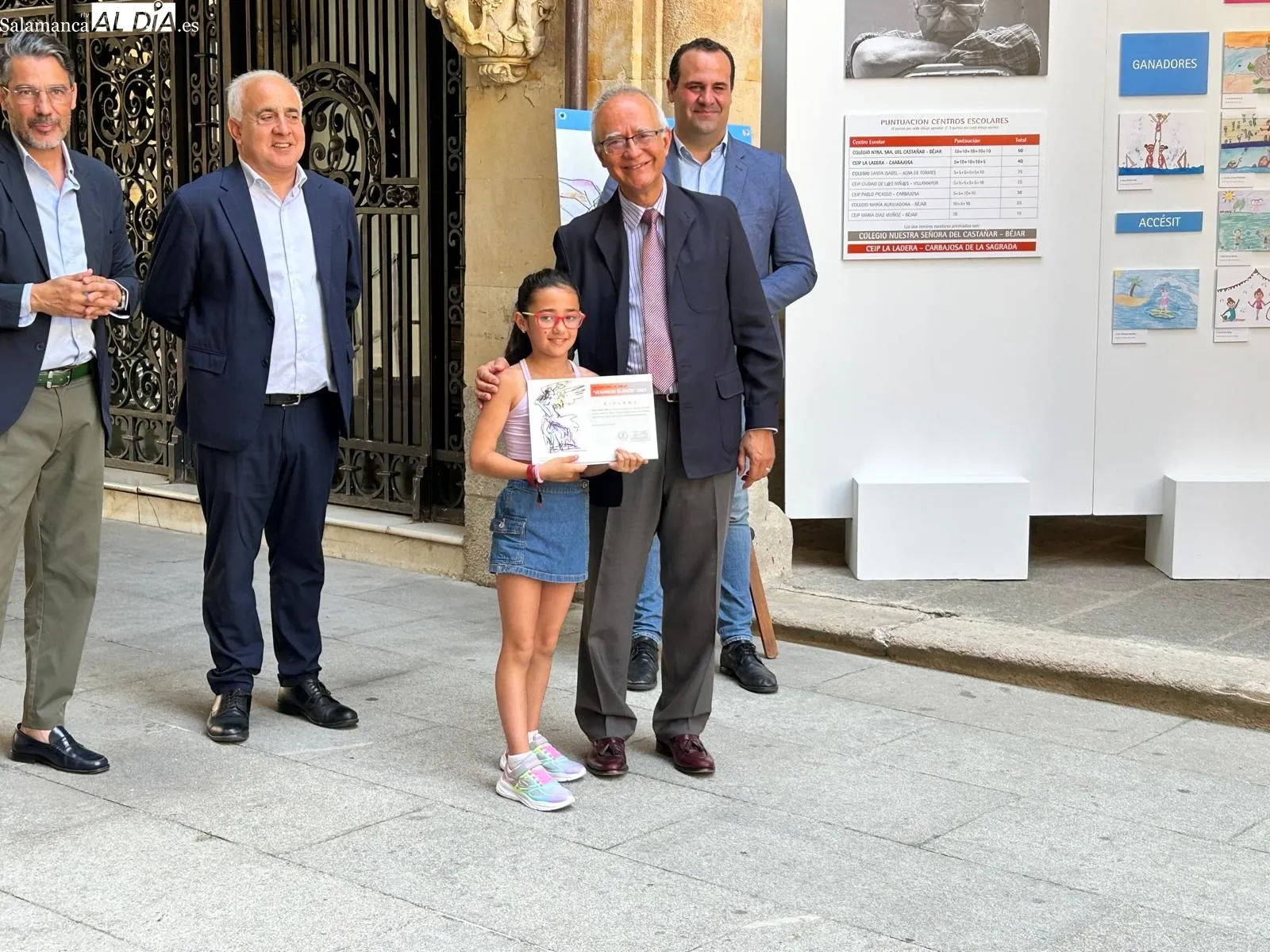  El talento de casi 1.000 escolares salmantinos inunda de color el Patio de La Salina | FOTOS: Elena Rodríguez 