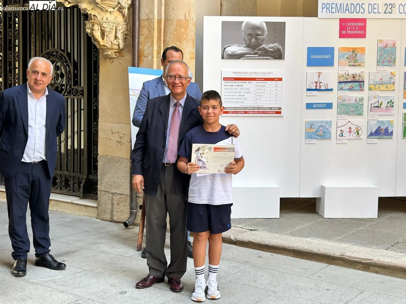  El talento de casi 1.000 escolares salmantinos inunda de color el Patio de La Salina | FOTOS: Elena Rodríguez 