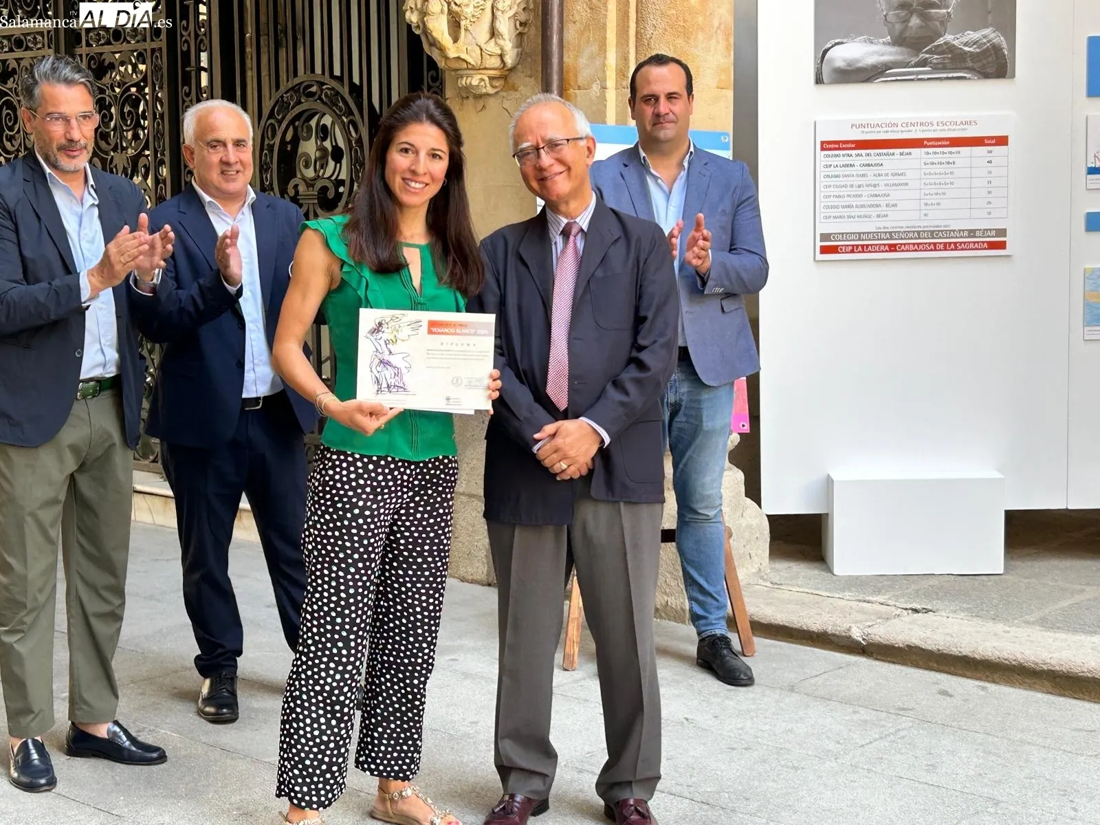  El talento de casi 1.000 escolares salmantinos inunda de color el Patio de La Salina | FOTOS: Elena Rodríguez 