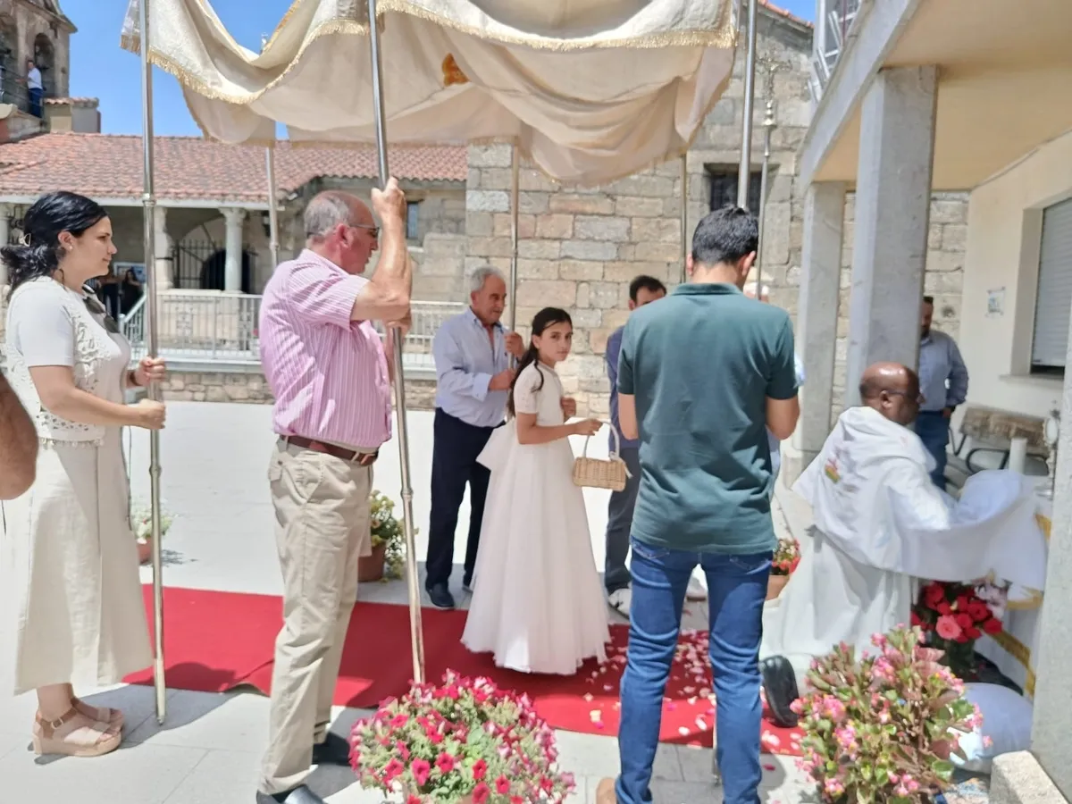 Celebración del Corpus Christi en Valderrodrigo / CARMEN ENCINAS