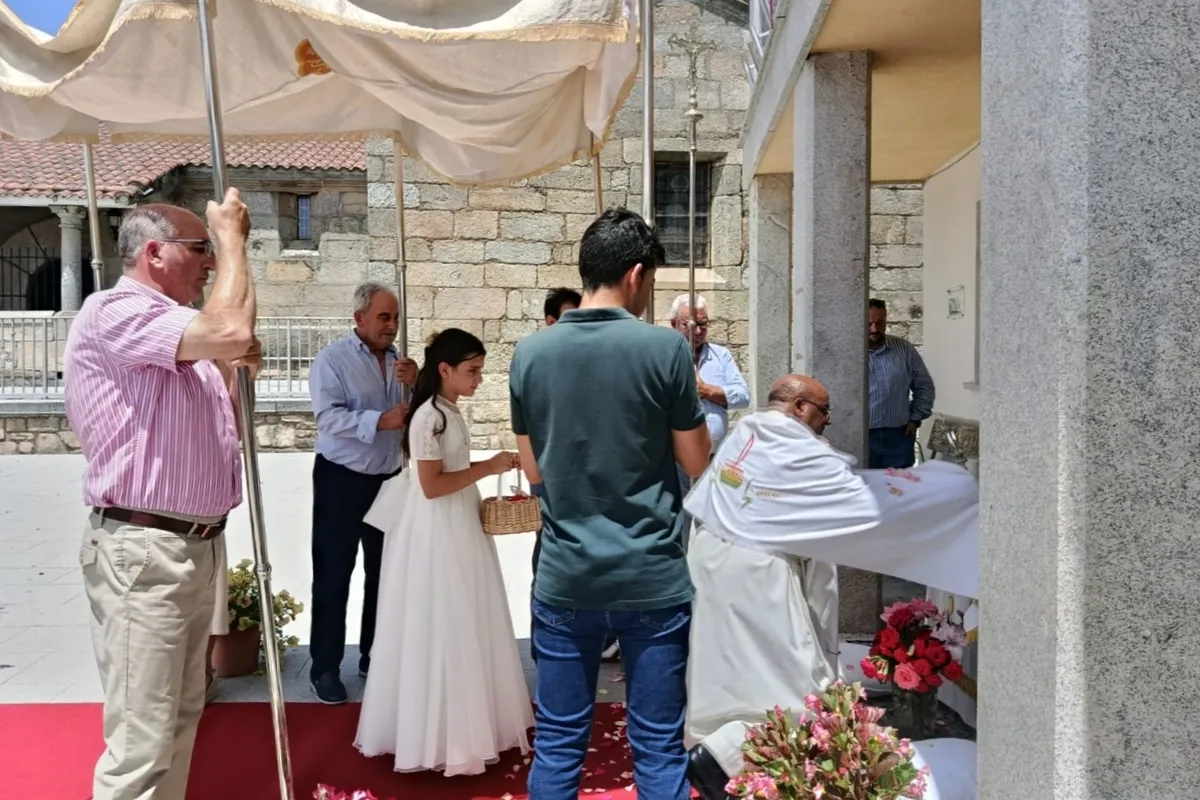 Celebración del Corpus Christi en Valderrodrigo / CARMEN ENCINAS