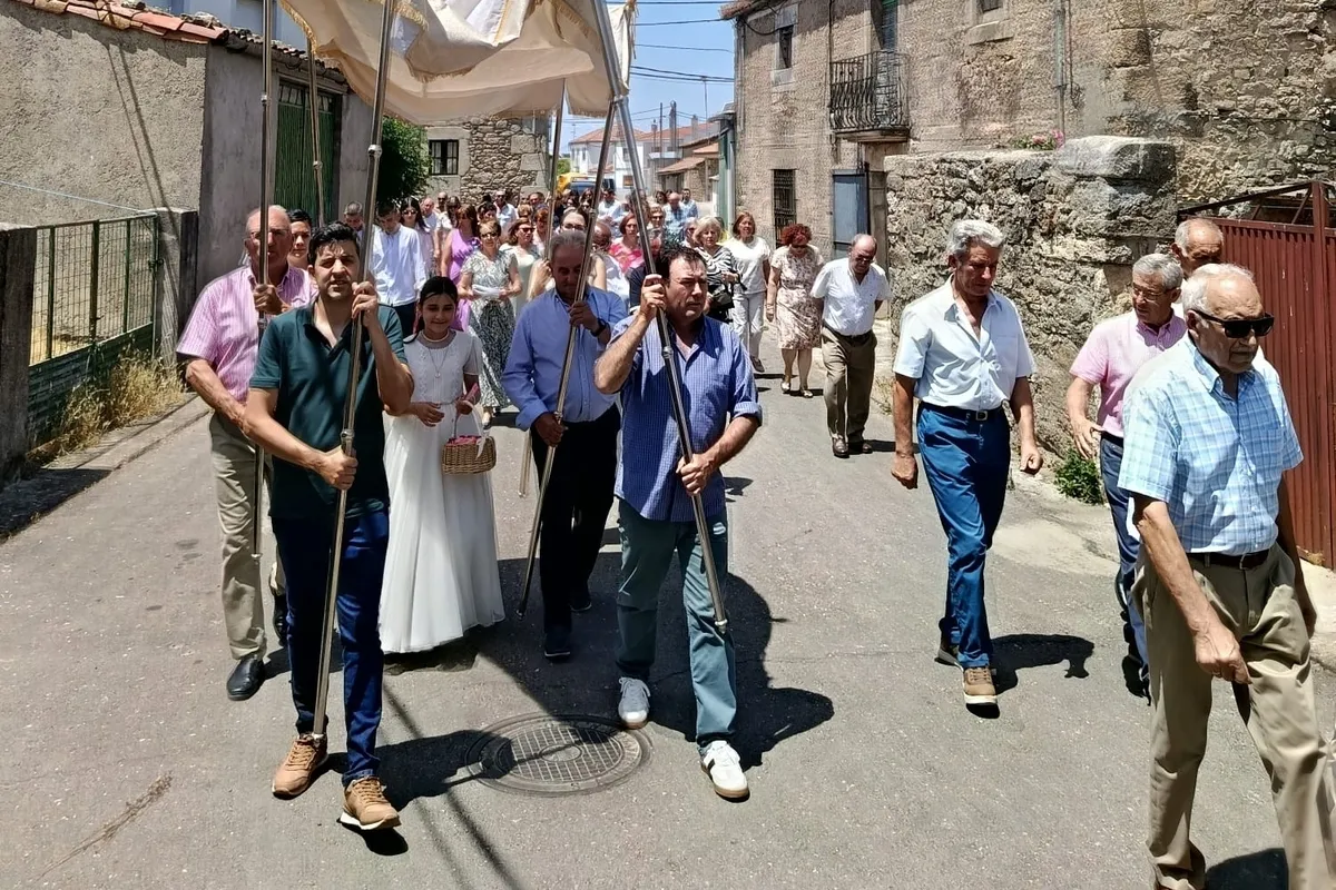 Celebración del Corpus Christi en Valderrodrigo / CARMEN ENCINAS