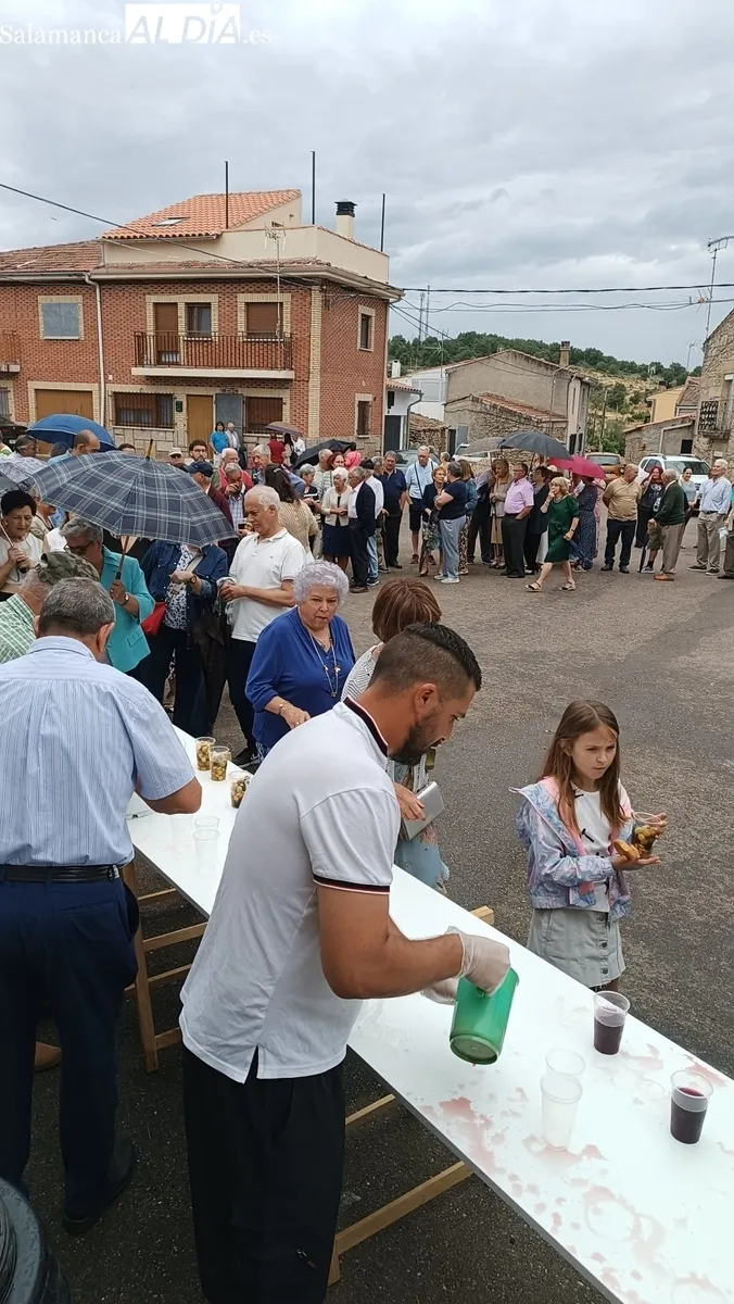 Misa y procesión en honor a San Juan Bautista en Cabeza de Framontanos / REP. GRÁFICO: JOSÉ ANTONIO MARTÍN GARCÍA