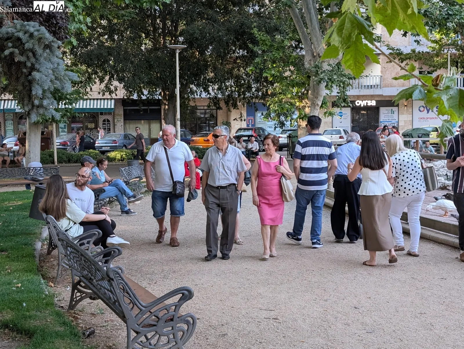 Foto 2 - Salamanca se vac&iacute;a bajo una ola de calor abrasadora (FOTOS)
