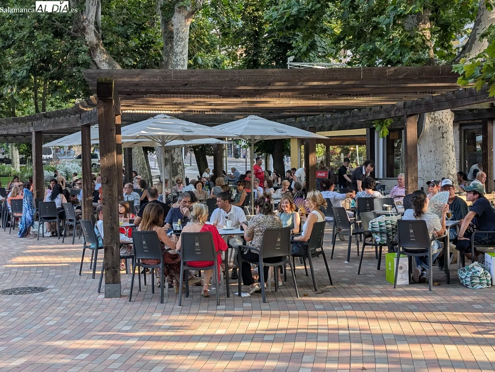 Foto 5 - Salamanca se vac&iacute;a bajo una ola de calor abrasadora (FOTOS)