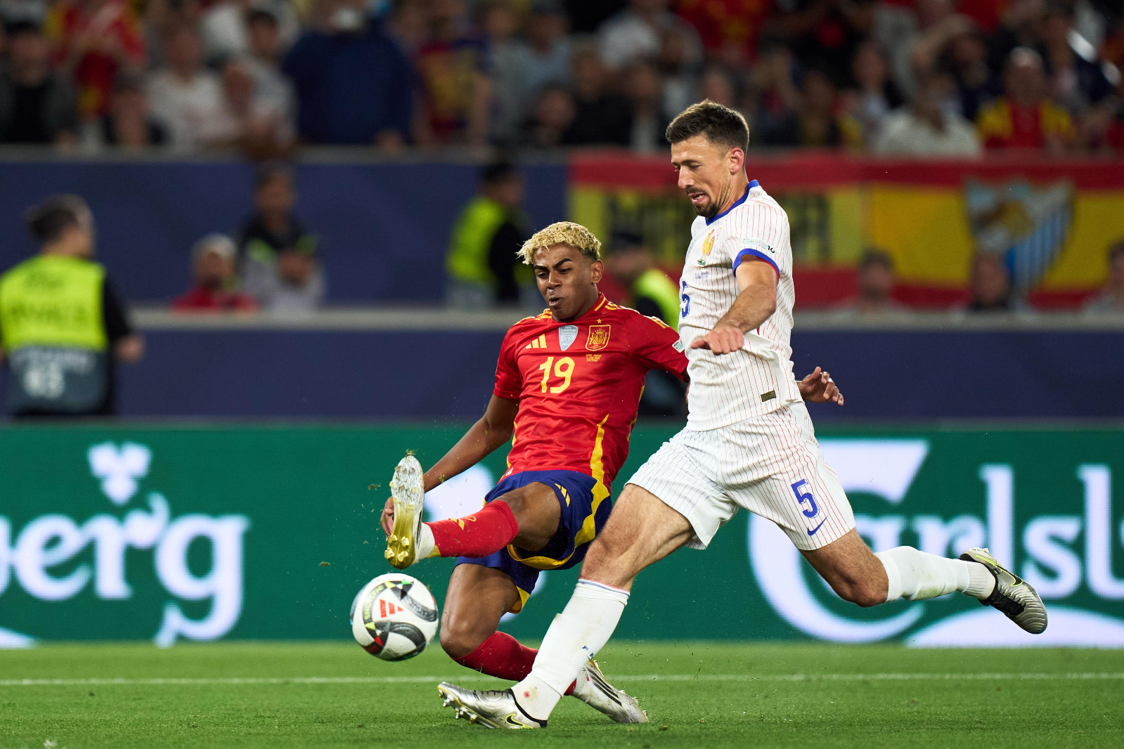 España se mete en la final de la Nations League con manita y sufrimiento ante Francia (5-4)