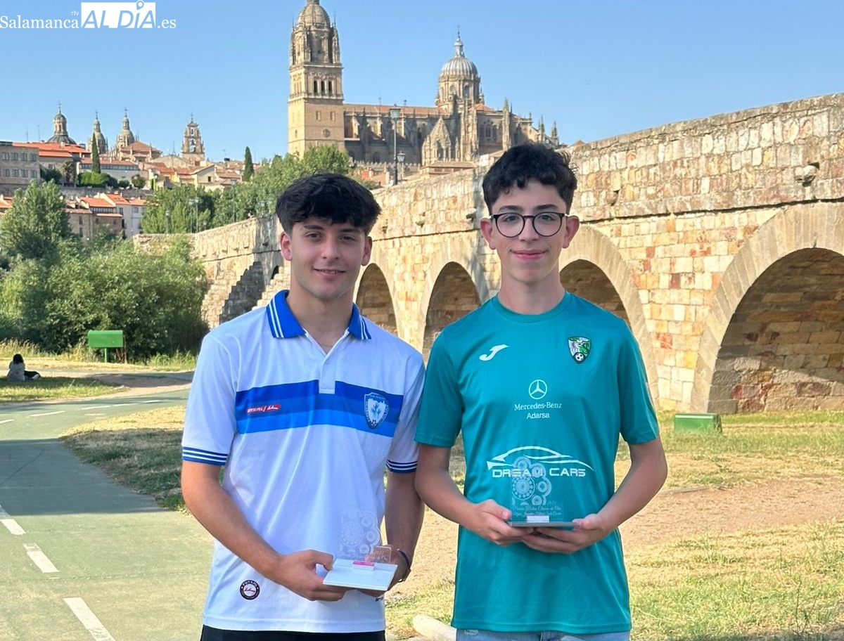 Botón Charro de Oro: Petisco y Salvador ganan en fútbol sala