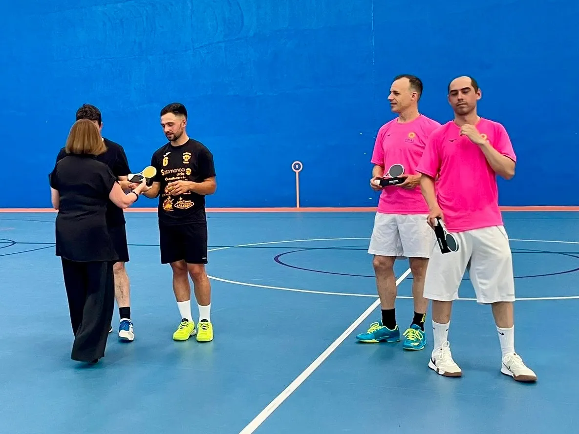Foto 2 - Gran nivel en la esperada final del Trofeo Diputaci&oacute;n de Frontenis