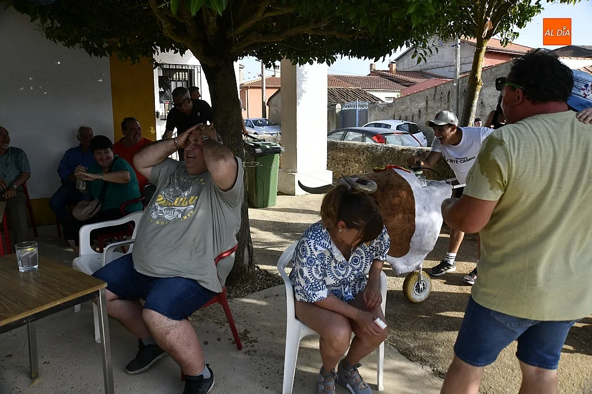 Los carretones fueron la parte más divertida para pequeños y mayores en la tarde del viernes/ Fotos: Adrián M.Pastor