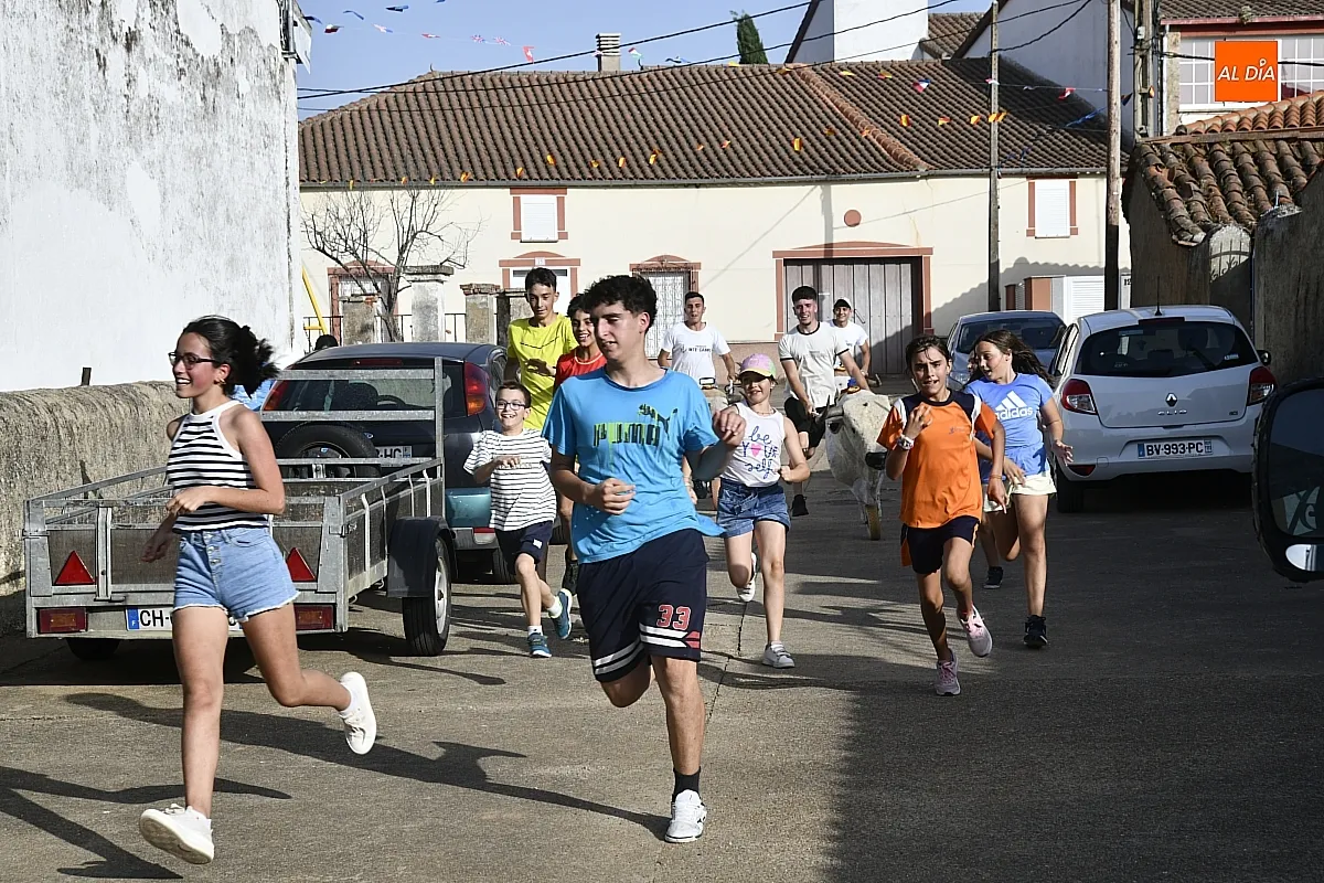 Los carretones fueron la parte más divertida para pequeños y mayores en la tarde del viernes/ Fotos: Adrián M.Pastor