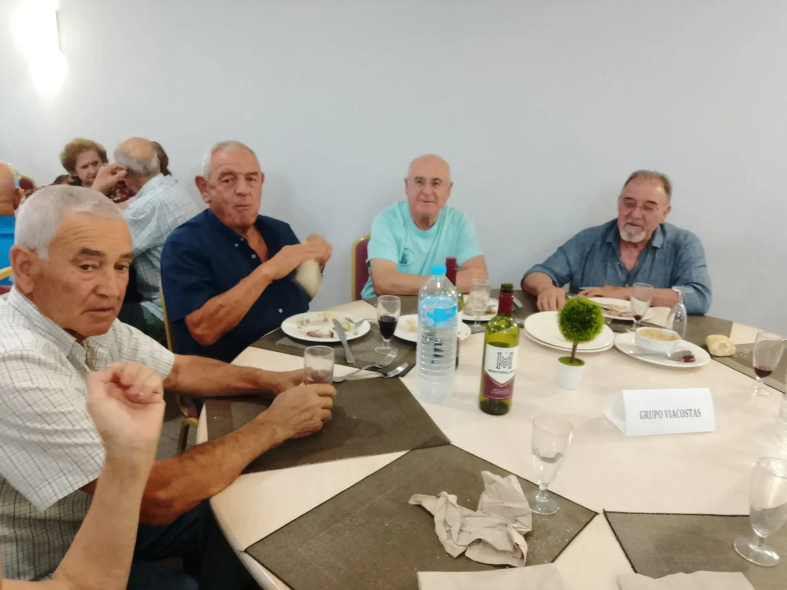 Foto 4 - La asociaci&oacute;n de mayores San Miguel descubre y disfruta  de Granada en un esperado viaje