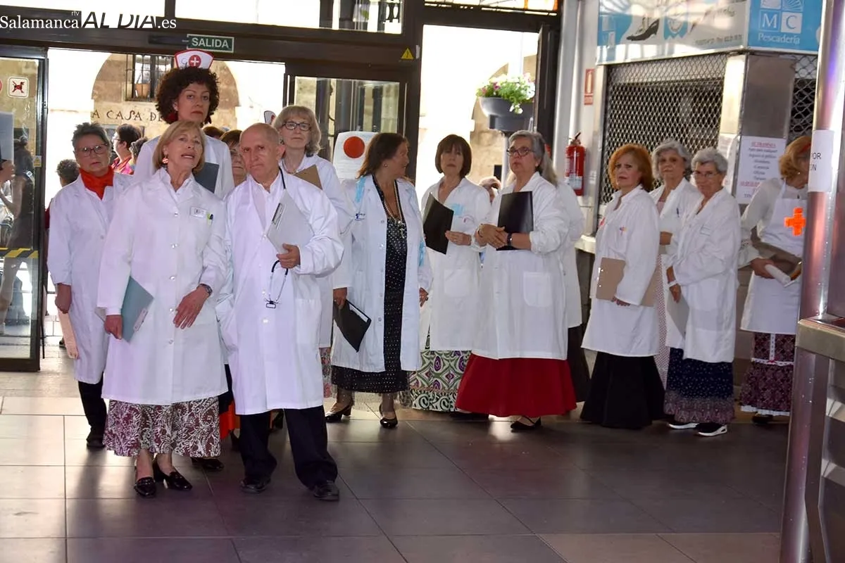 Concierto del coro de Afibrosal en el Mercado Central | Fotos: Fernando Sánchez Gómez (FerCyborg)