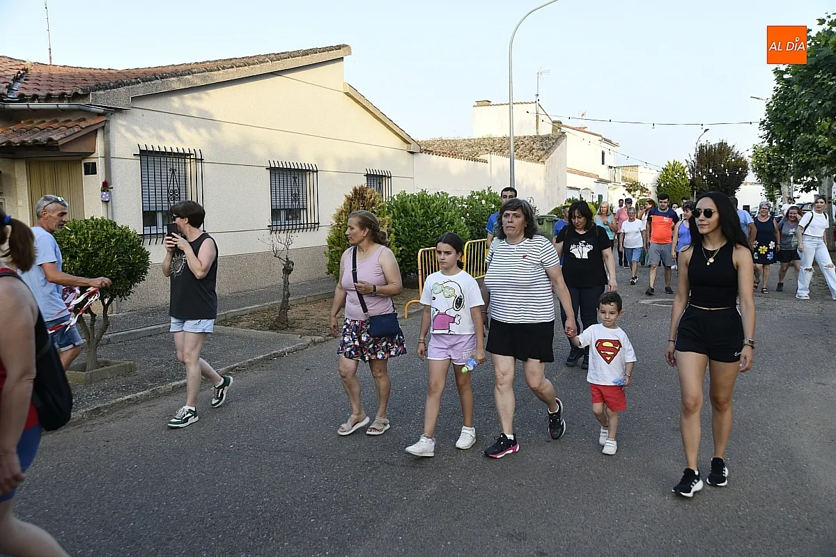 Foto 5 - Sanjuanejo abre con unos concurridos carrera y paseo saludables las fiestas en honor a su patr&oacute;n
