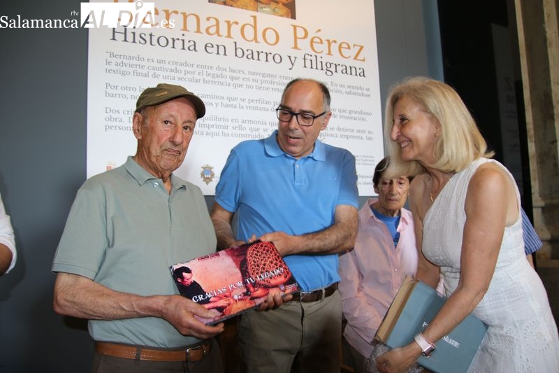Homenaje al alfarero Bernardo Pérez en Alba de Tormes