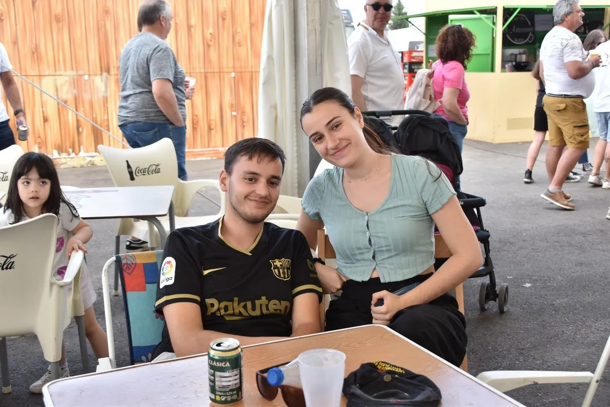 Comida Popular en las fiestas de Villamayor. Foto de Vanesa Martins