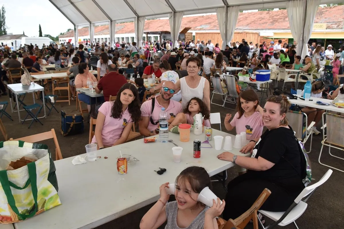 Comida Popular en las fiestas de Villamayor. Foto de Vanesa Martins