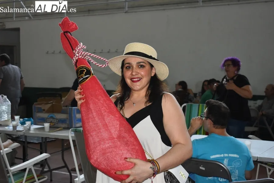 Foto 13 - Encinas de Arriba vibra con un fin de semana de fuego, tradición y hermandad en honor al Domingo del Señor
