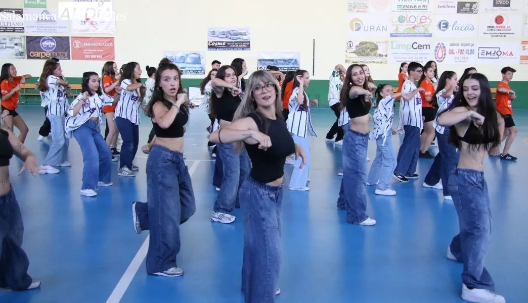 Foto 12 - La danza urbana y moderna cierra curso en Alba con 100 bailarines en escena