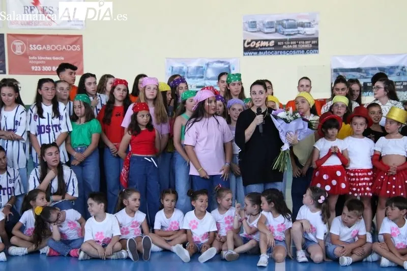 Foto 3 - La danza urbana y moderna cierra curso en Alba con 100 bailarines en escena
