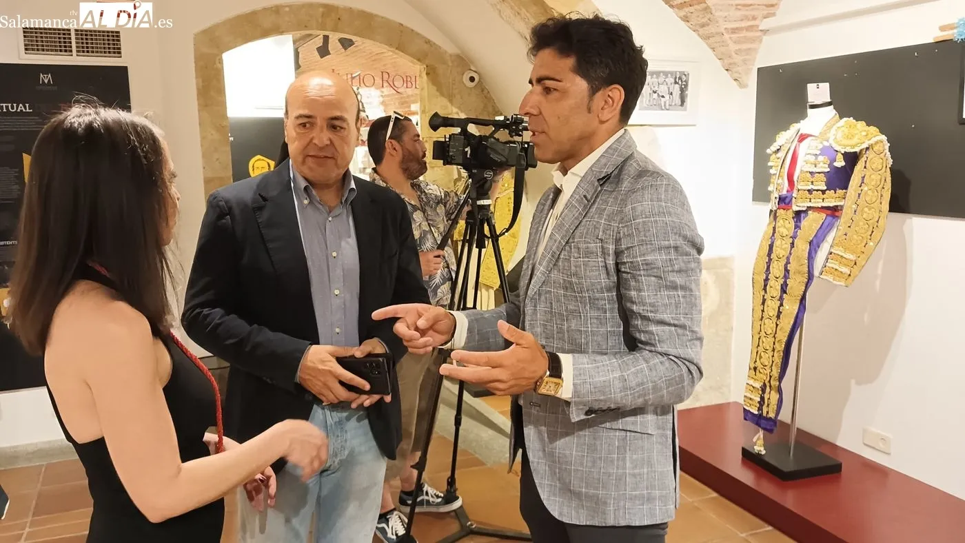 Javier Valverde dona un traje de luces al Museo Taurino de Salamanca | Fotos: Toni Sánchez