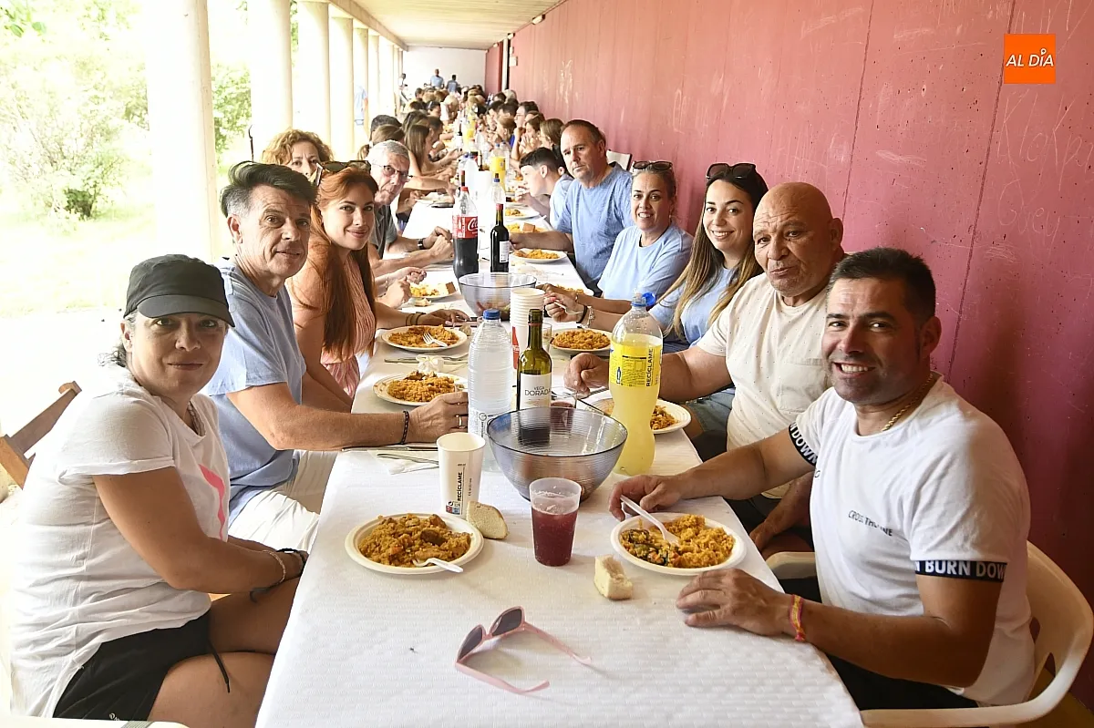 Paella popular en las fiestas de San Juan en Sanjuanejo/ Fotos: Adrián M.Pastor