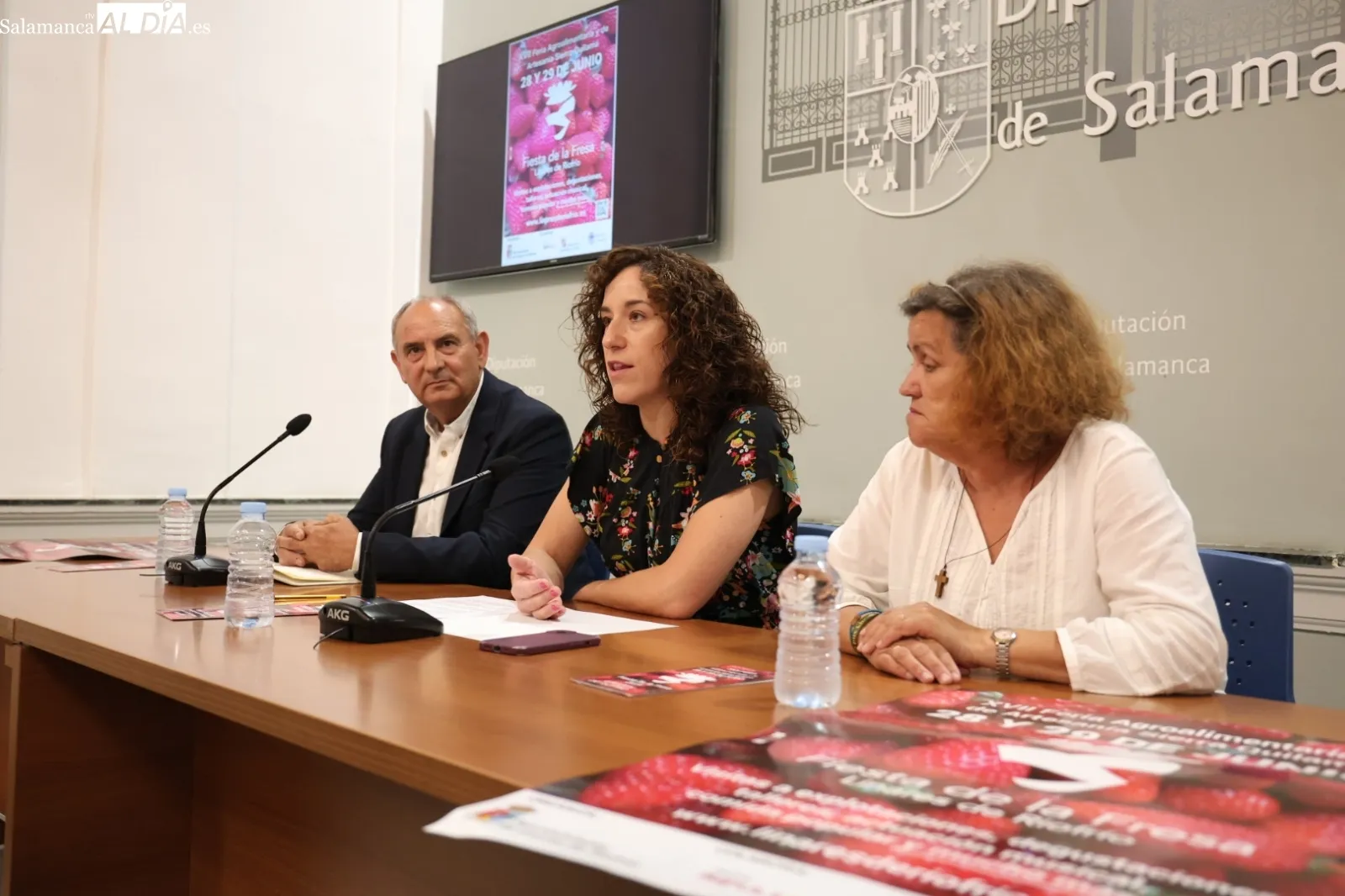 Presentación de la Feria Agroalimentaria y Fiesta de la Fresa en Linares de Riofrío | Fotos: David Sañudo