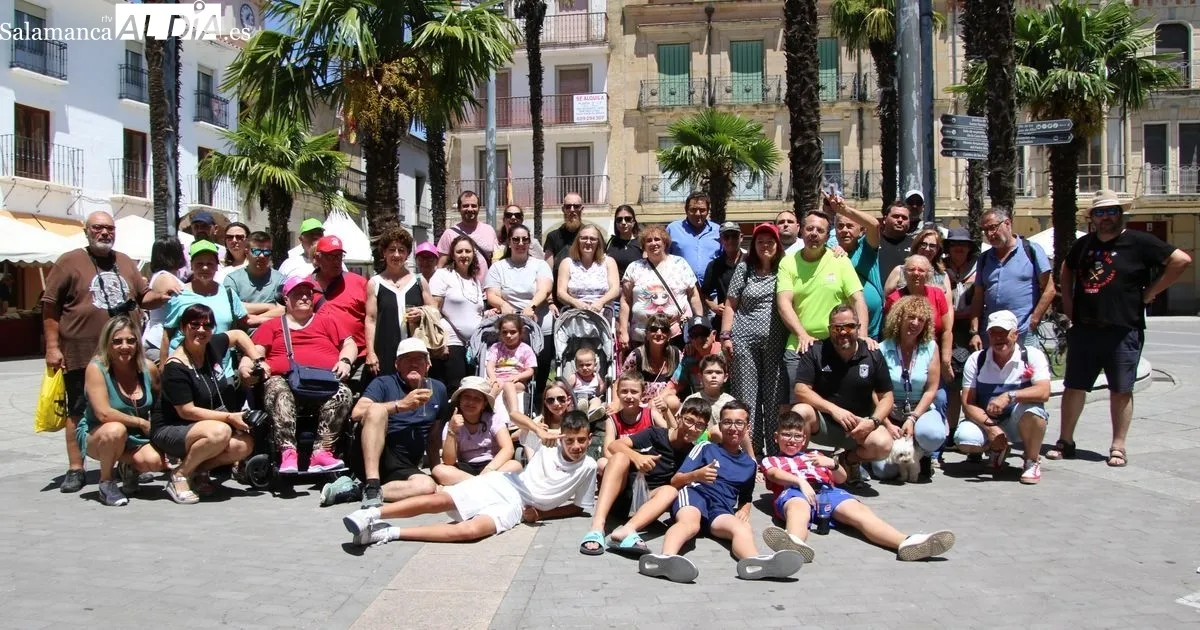 Foto 9 - Alba sobre ruedas: Cien caravanistas y diecis&eacute;is negocios unidos por 'Las Casas Rodantes'