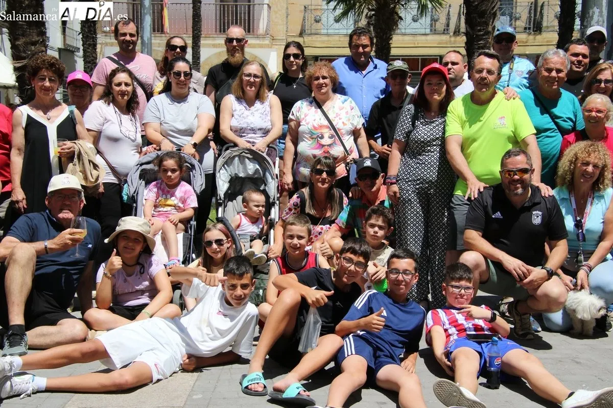 Foto 7 - Alba sobre ruedas: Cien caravanistas y diecis&eacute;is negocios unidos por 'Las Casas Rodantes'