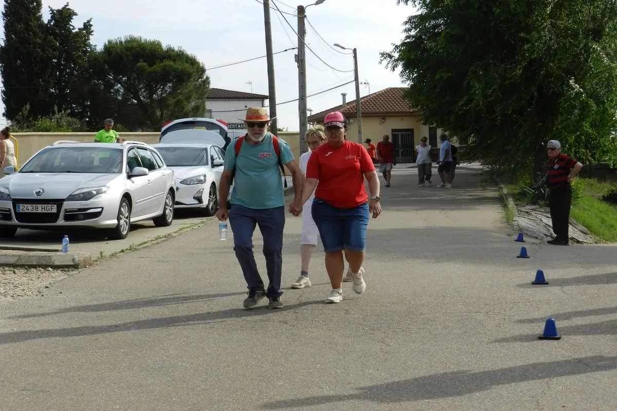 Florida de Liébana vibra con su carrera popular y premia el esfuerzo con lotes de embutidos