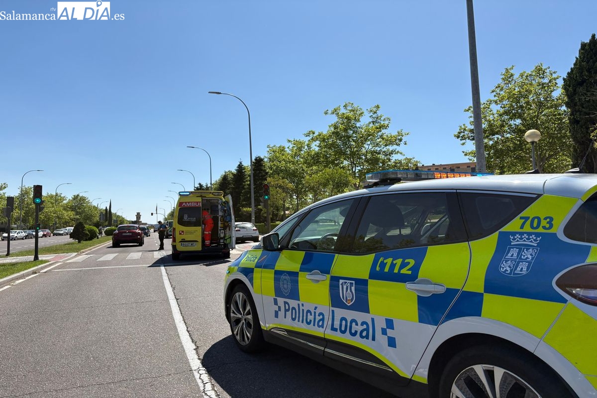 Motorista herido en Salamanca tras chocar con un coche