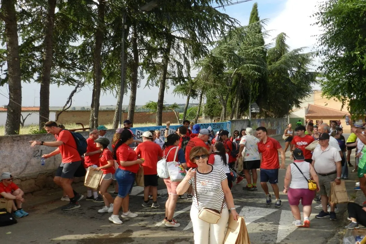 Florida de Liébana vibra con su carrera popular y premia el esfuerzo con lotes de embutidos