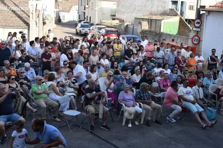 Encinas de Arriba vibra con un fin de semana de fuego, tradición y hermandad en honor al Domingo del Señor | Imagen 2