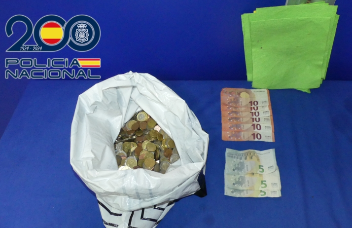 Atrapan en la avenida de Maristas al ladrón de una cafetería con el botín