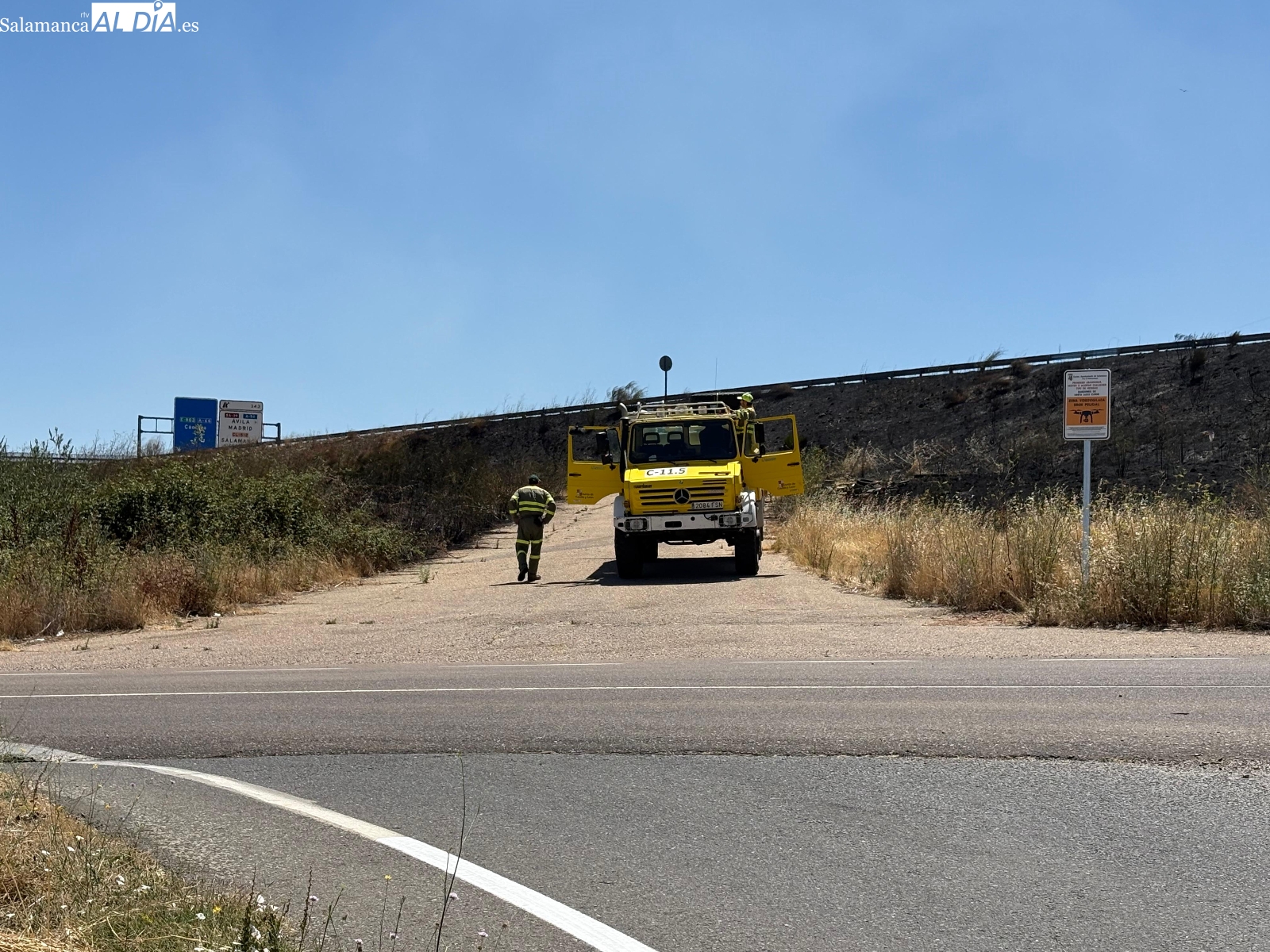 Incendio en la A-66 en Salamanca dificulta el tráfico