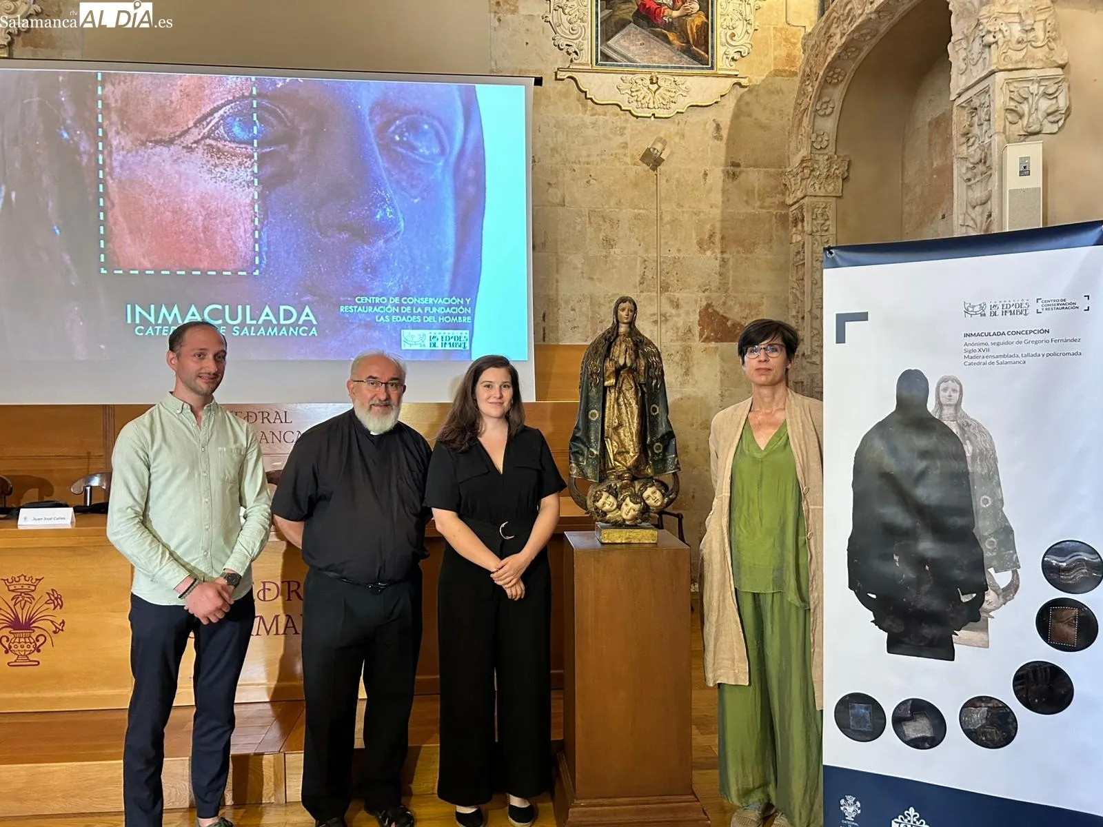 La Inmaculada 'ahumada' de la Catedral de Salamanca recupera su luz y policromía tras seis meses de restauración | FOTOS: Elena Rodríguez  