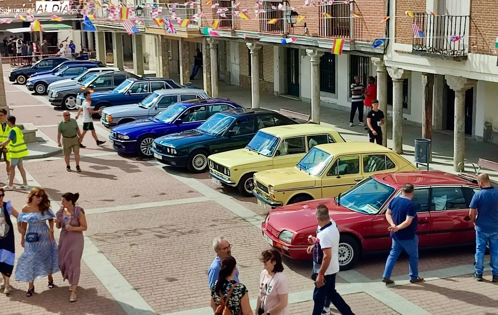 Foto 8 - Nostalgia, recuerdos y sorpresas en un particular paseo por la historia junto a los veh&iacute;culos cl&aacute;sicos en Santiago de la Puebla