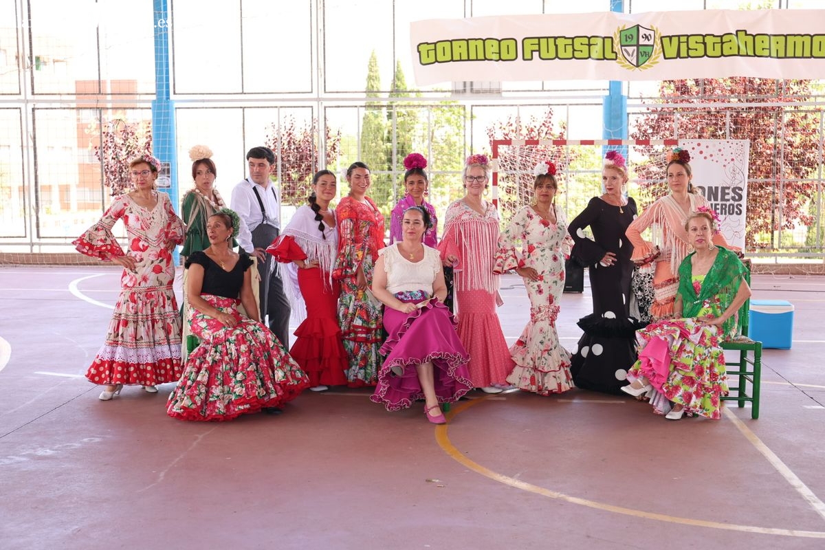 VÍDEO Y FOTOS | Fiestas Vistahermosa: paella popular y verbena final