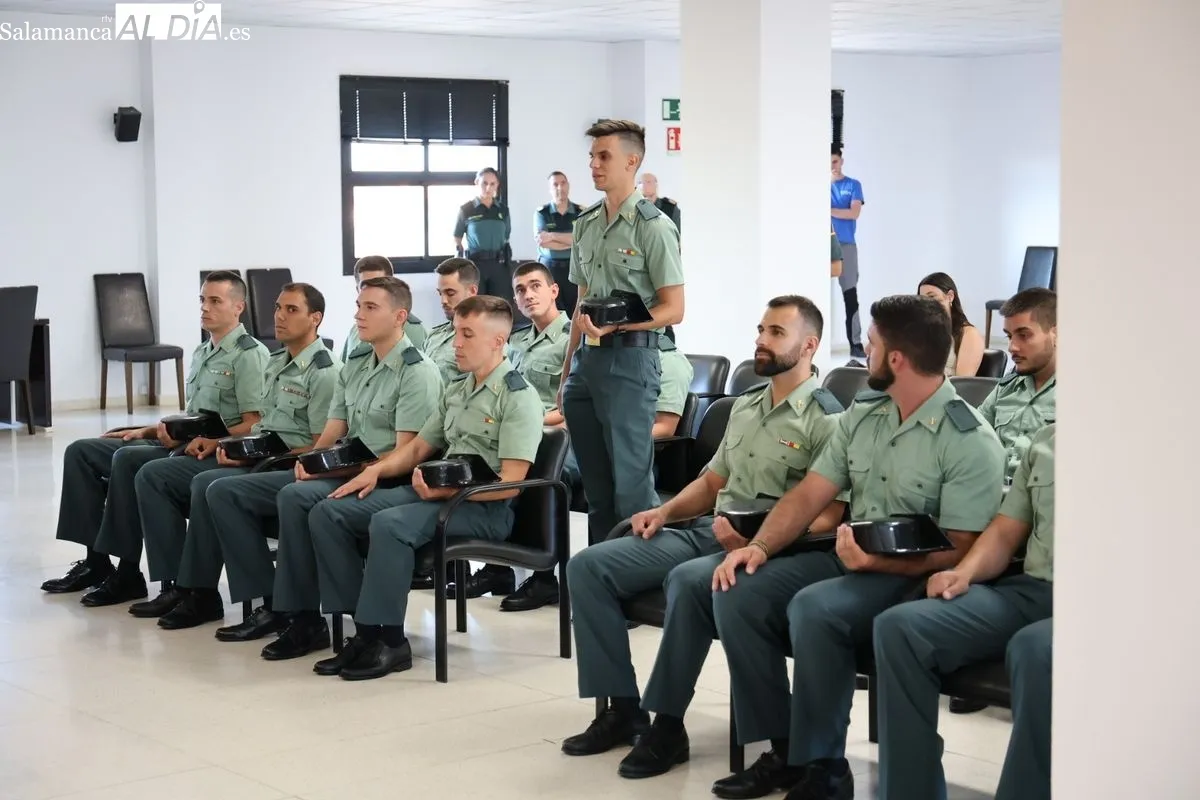 Presentación de los 19 nuevos guardias civiles que realizarán sus prácticas en la provincia de Salamanca. Foto de David Sañudo