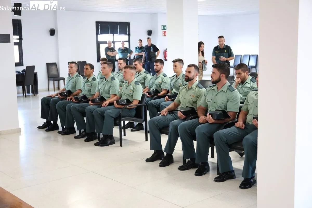 Presentación de los 19 nuevos guardias civiles que realizarán sus prácticas en la provincia de Salamanca. Foto de David Sañudo