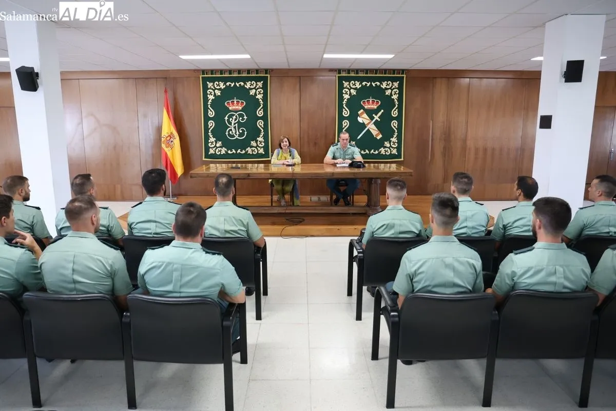 Presentación de los 19 nuevos guardias civiles que realizarán sus prácticas en la provincia de Salamanca. Foto de David Sañudo