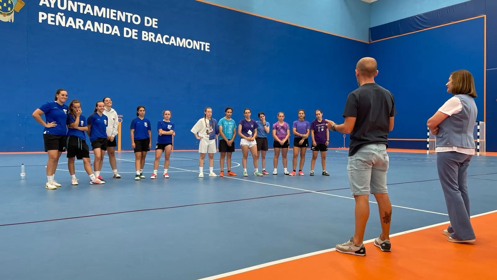 Foto 5 - El equipo Vayatorta FC se lleva el animado Torneo de F&uacute;tbol Sala Femenino de Pe&ntilde;aranda