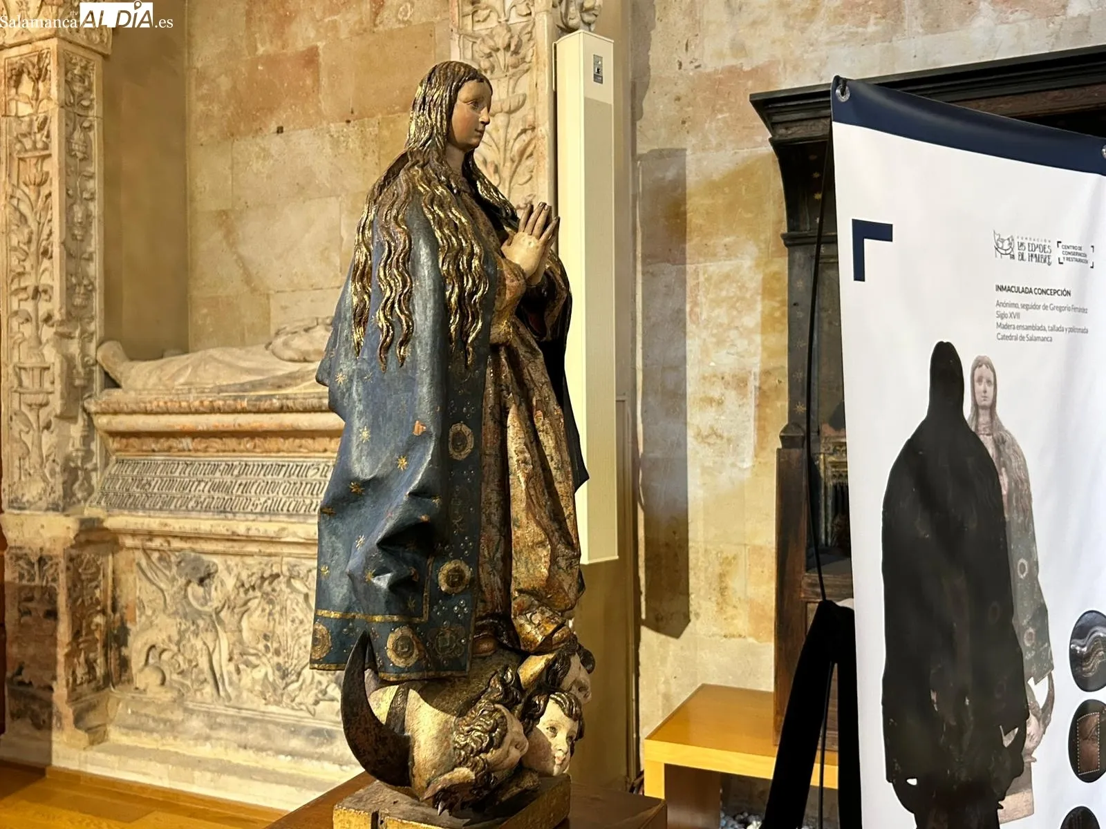 La Inmaculada 'ahumada' de la Catedral de Salamanca recupera su luz y policromía tras seis meses de restauración | FOTOS: Elena Rodríguez  