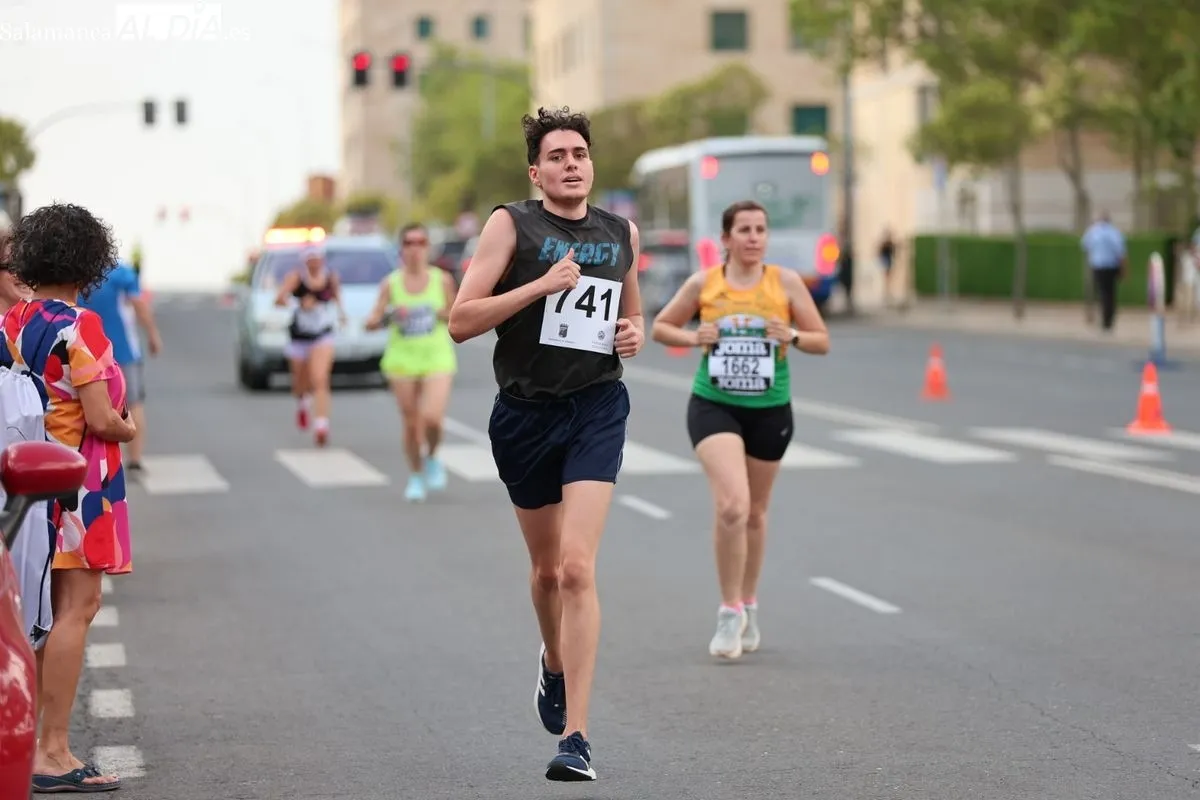 El barrio de Capuchinos celebra su XIII Carrera Popular | FOTOS: David Sañudo 