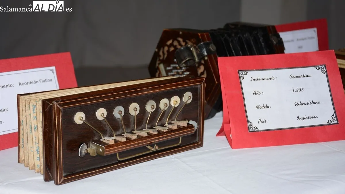 Foto 4 - Agust&iacute;n Santano muestra la m&uacute;sica y la historia del acorde&oacute;n en Lumbrales