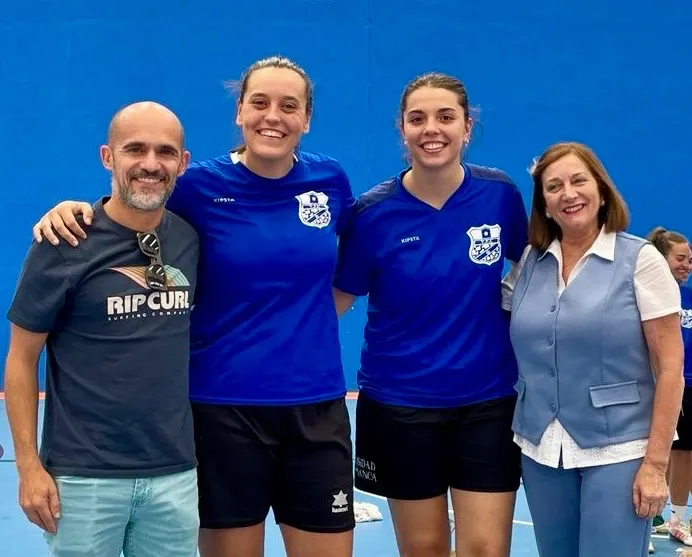 Foto 7 - El equipo Vayatorta FC se lleva el animado Torneo de F&uacute;tbol Sala Femenino de Pe&ntilde;aranda