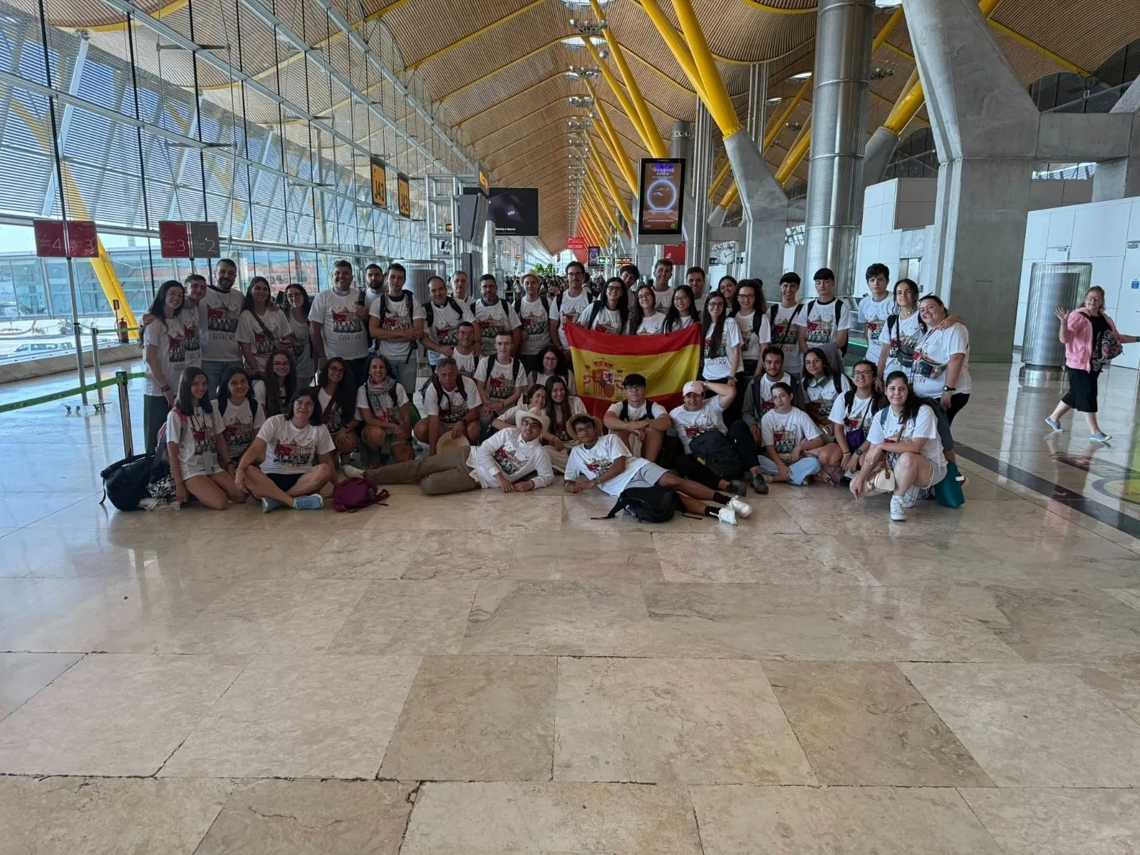 Foto 5 - 48 salmantinos peregrinan a Roma para participar en el Jubileo de los J&oacute;venes