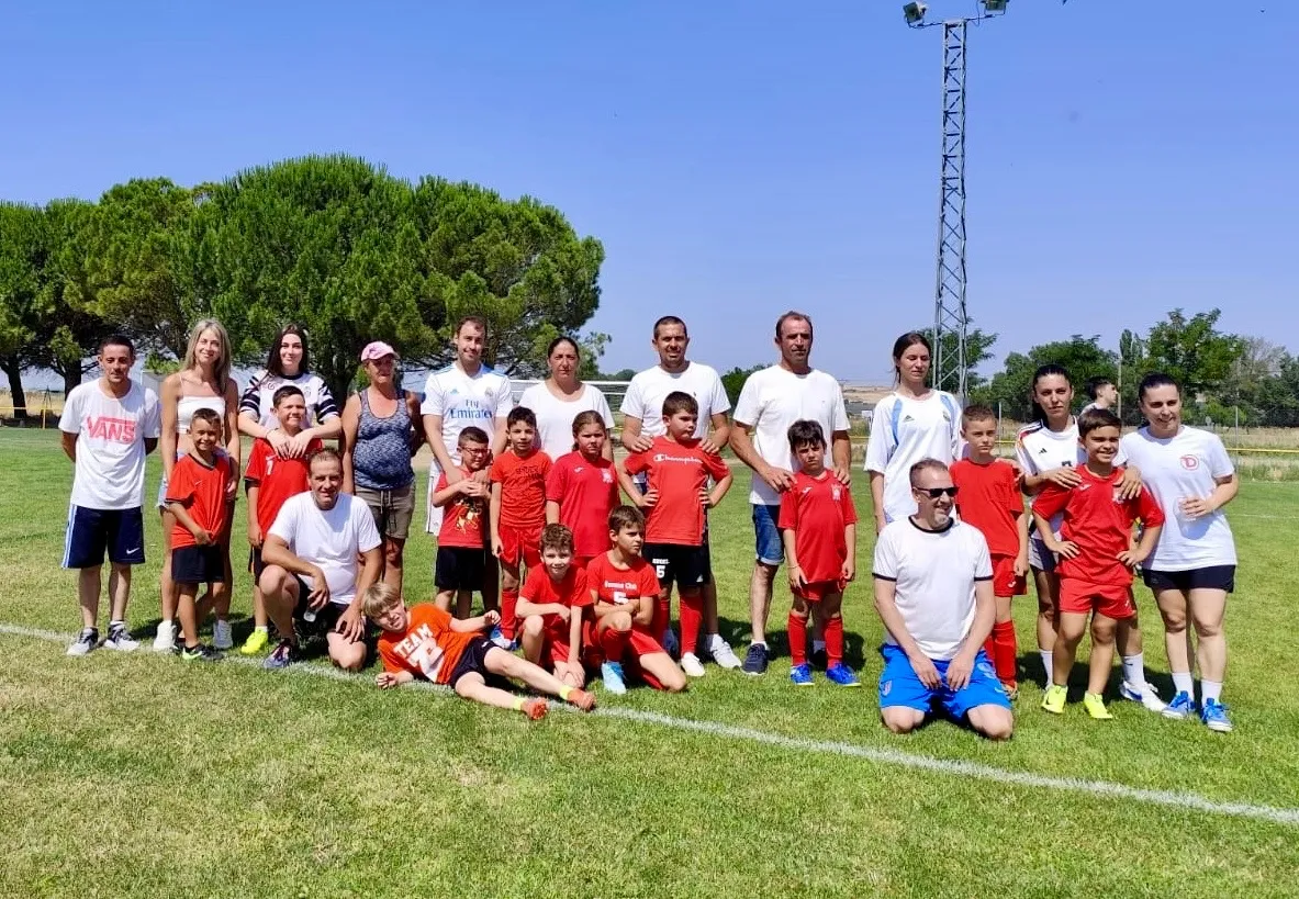 Foto 7 - M&aacute;s de 300 personas en el gran d&iacute;a festivo del Club Promesas Las Villas