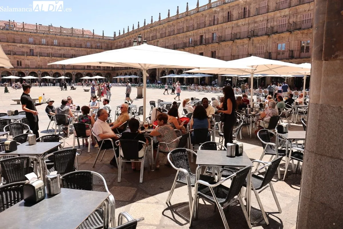Ambiente en el centro de Salamanca este sábado 19 de julio. Fotos: David Sañudo