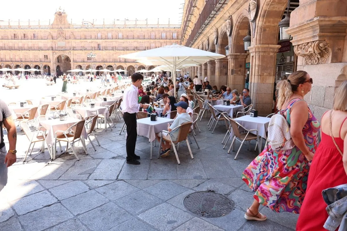 Ambiente en el centro de Salamanca este sábado 19 de julio. Fotos: David Sañudo